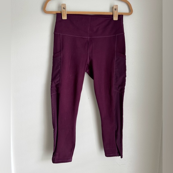 Fabletics Deep Purple Cropped Leggings - Picture 1 of 2